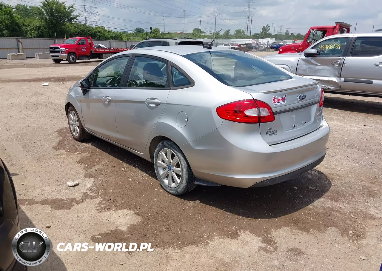 2013 Ford Fiesta Se VIN:3FADP4BJ8DM176149 - 3