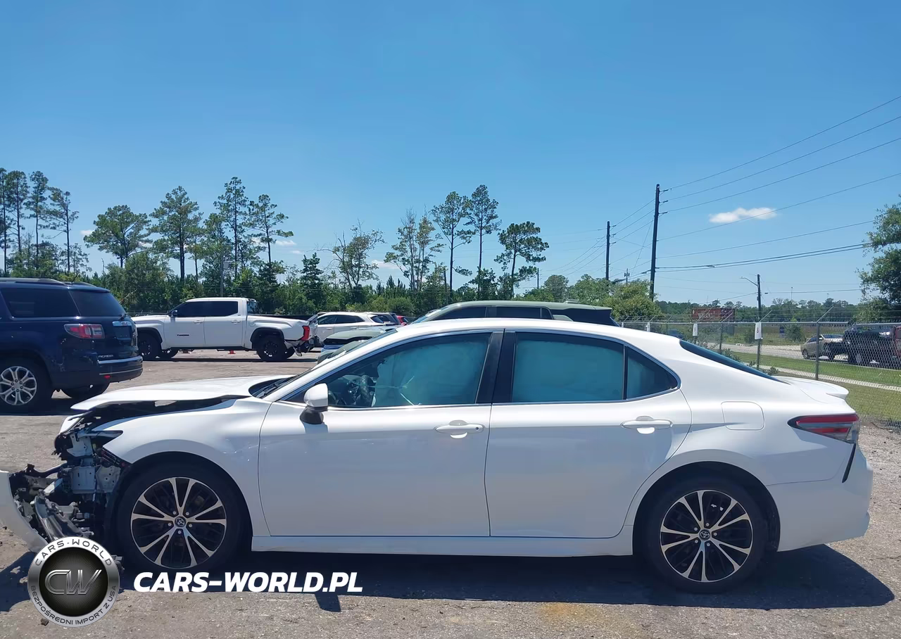 2018 Toyota Camry Se VIN:4T1B11HK8JU138814 - 14