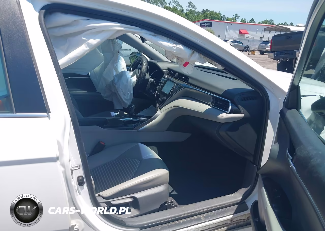 2018 Toyota Camry Se VIN:4T1B11HK8JU138814 - 5