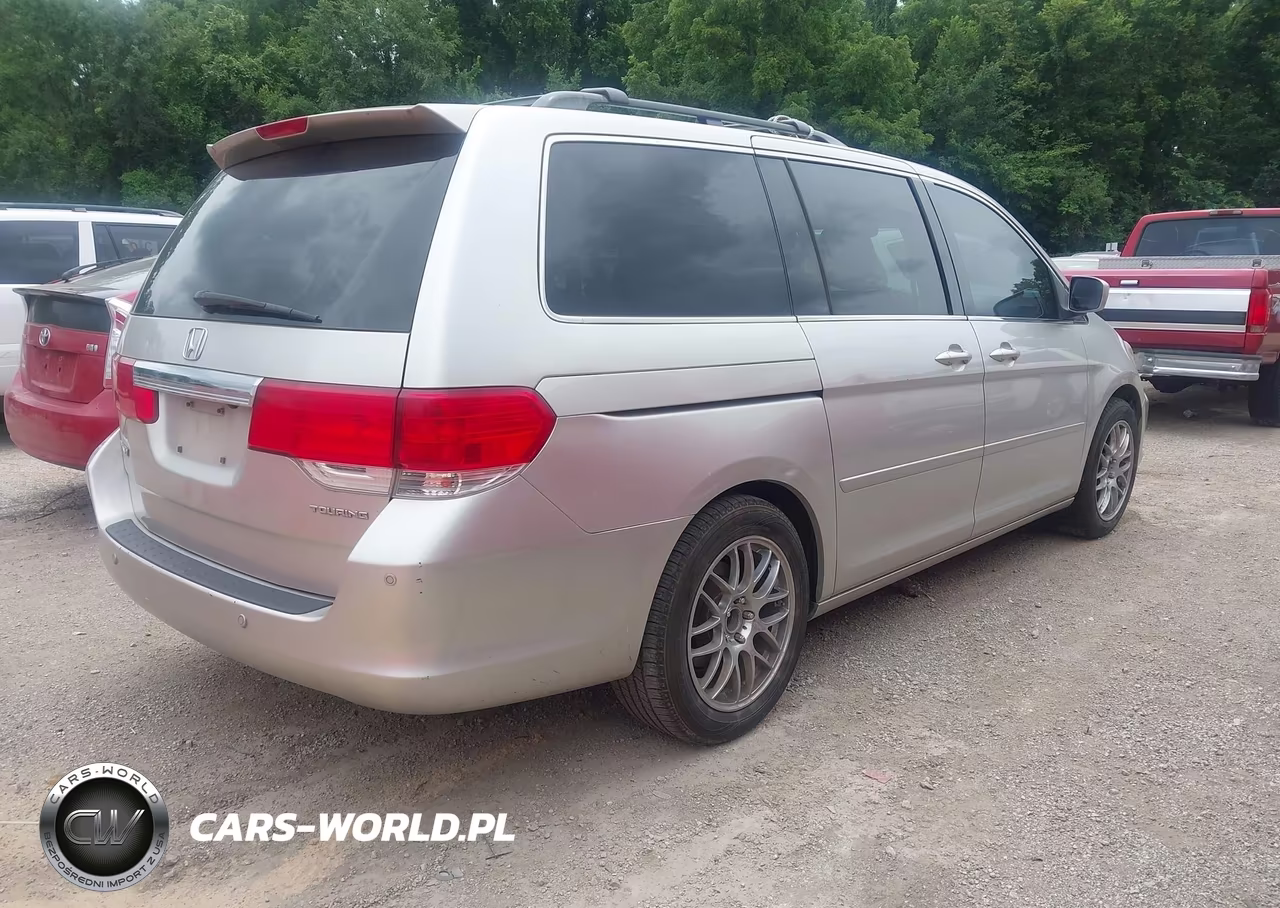 2008 Honda Odyssey Touring VIN:5FNRL38958B004772 - 4