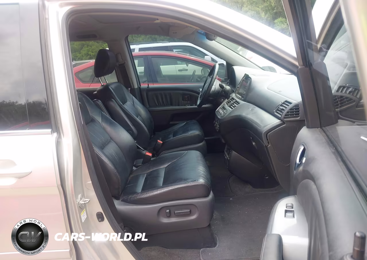 2008 Honda Odyssey Touring VIN:5FNRL38958B004772 - 5
