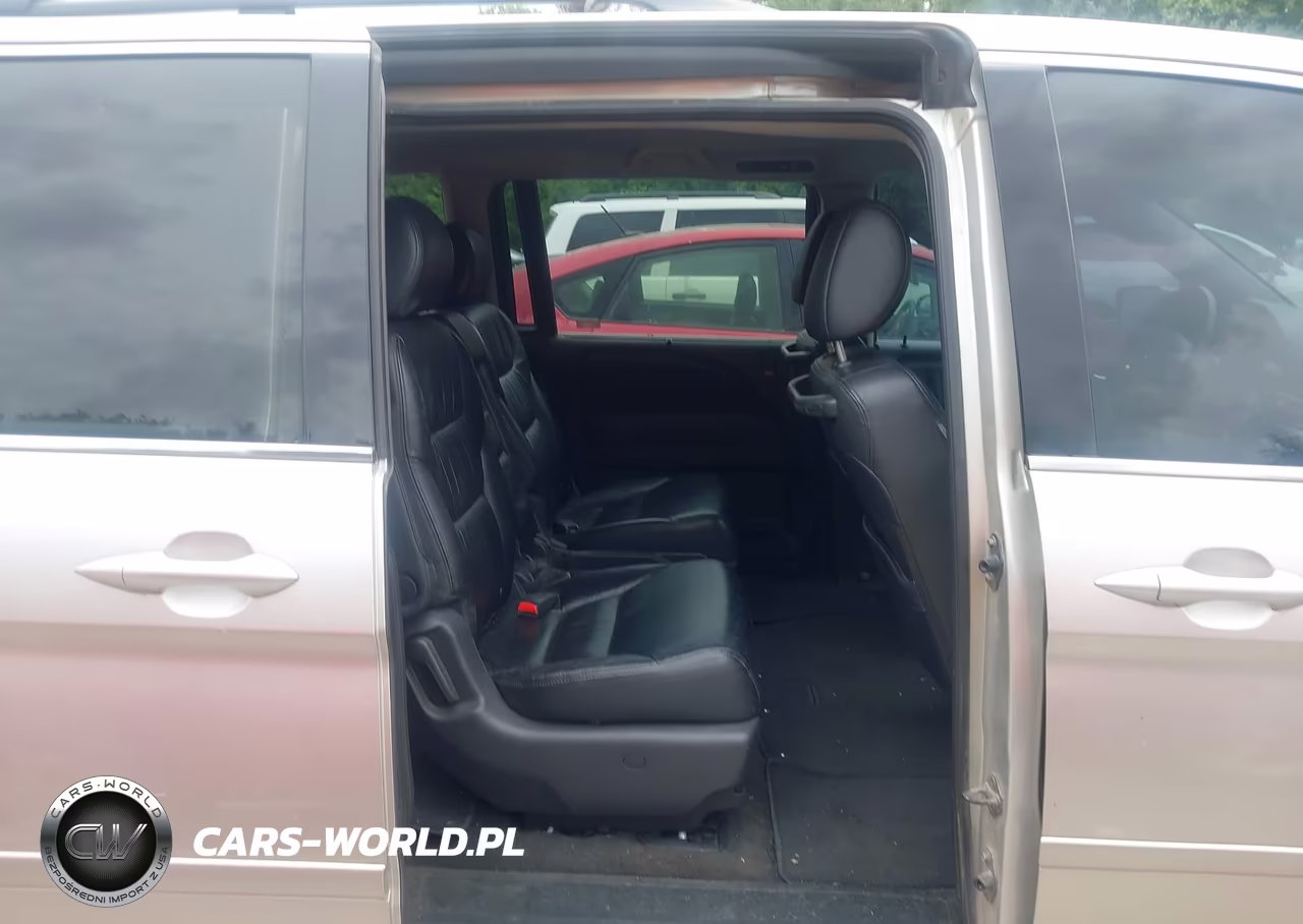 2008 Honda Odyssey Touring VIN:5FNRL38958B004772 - 8