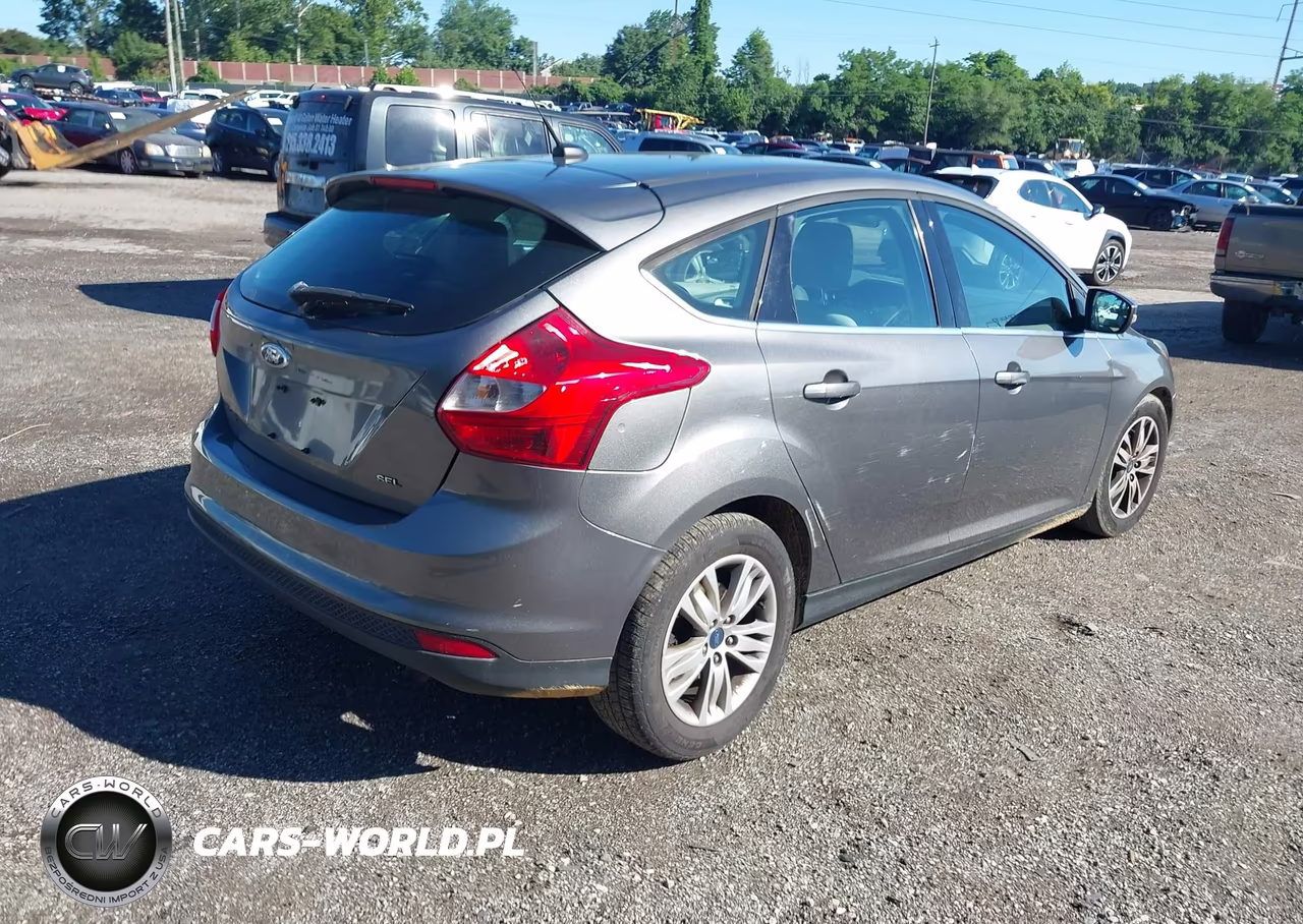 2012 Ford Focus Sel VIN:1FAHP3M21CL345932 - 4