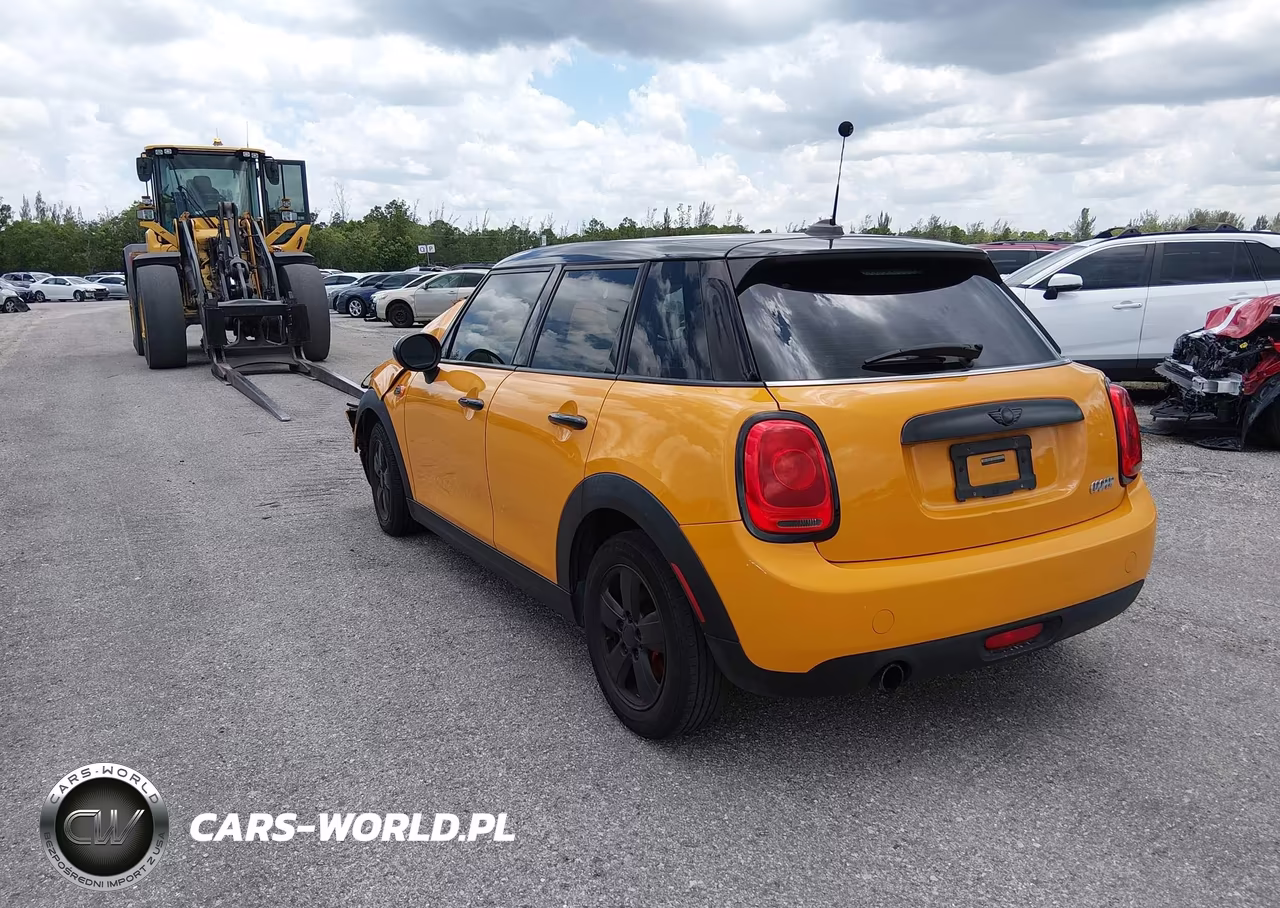 2015 Mini Hardtop Cooper VIN:WMWXS5C56FT833092 - 3