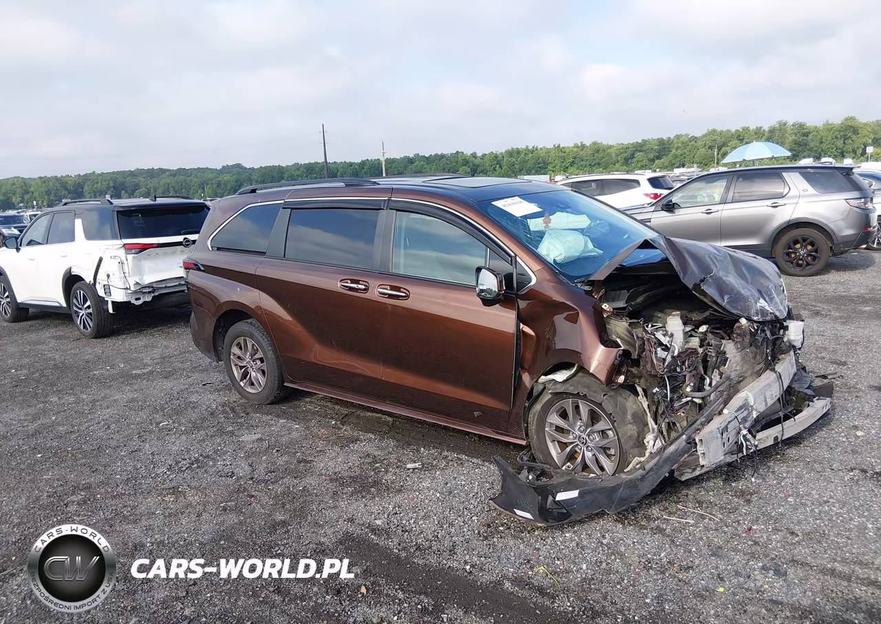 2022 Toyota Sienna Xle – zdjęcie 1 z 16