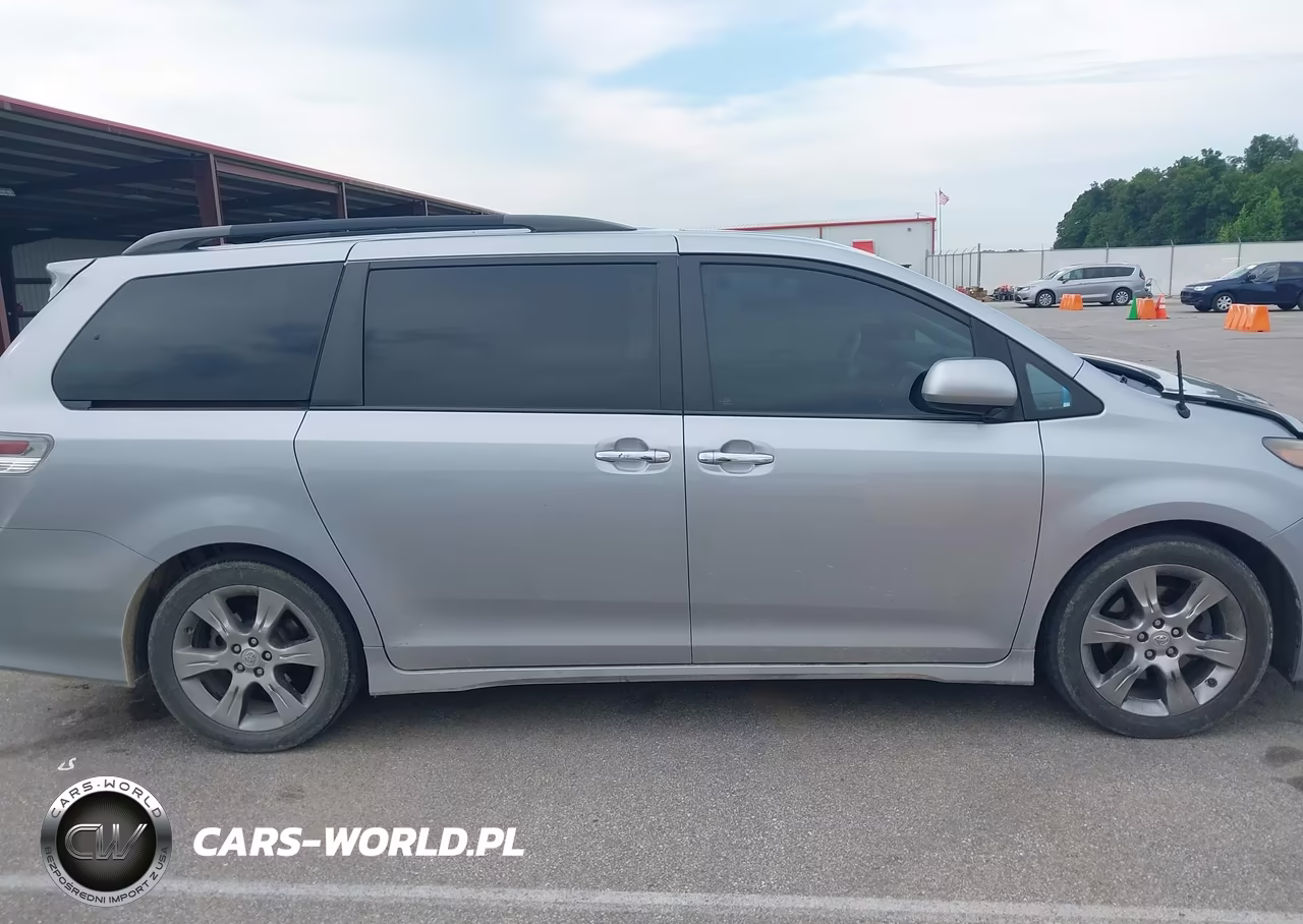 2013 Toyota Sienna Se 8 Passenger VIN:5TDXK3DC8DS328428 - 14
