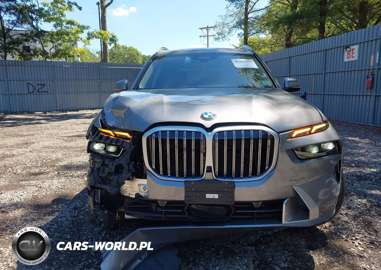 2026 BMW X7 xDrive40I VIN:5UX23EM06T9402465 - 12