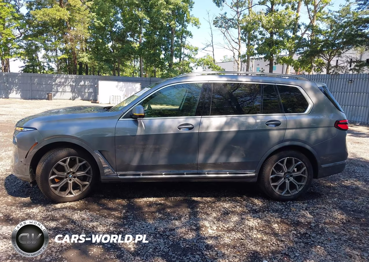 2026 BMW X7 xDrive40I VIN:5UX23EM06T9402465 - 14