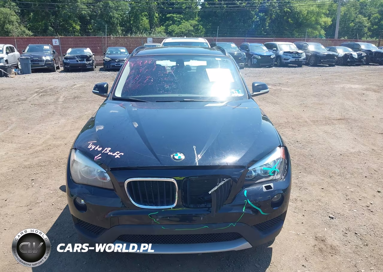2014 BMW X1 xDrive28I VIN:WBAVL1C50EVY12075 - 12