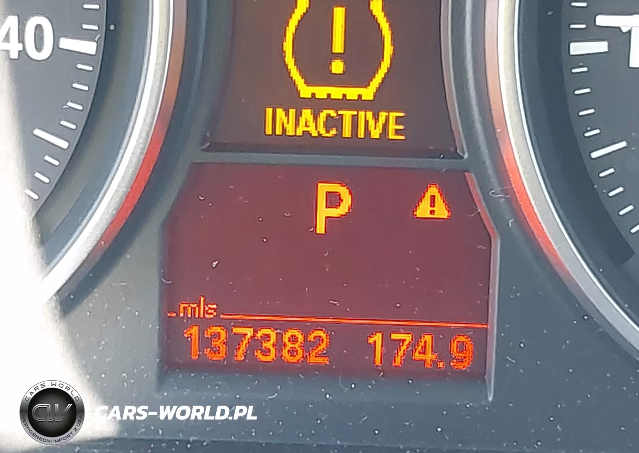 2014 BMW X1 xDrive28I VIN:WBAVL1C50EVY12075 - 15
