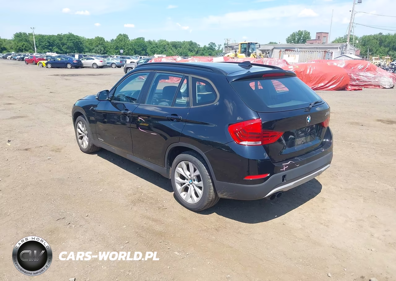 2014 BMW X1 xDrive28I VIN:WBAVL1C50EVY12075 - 3