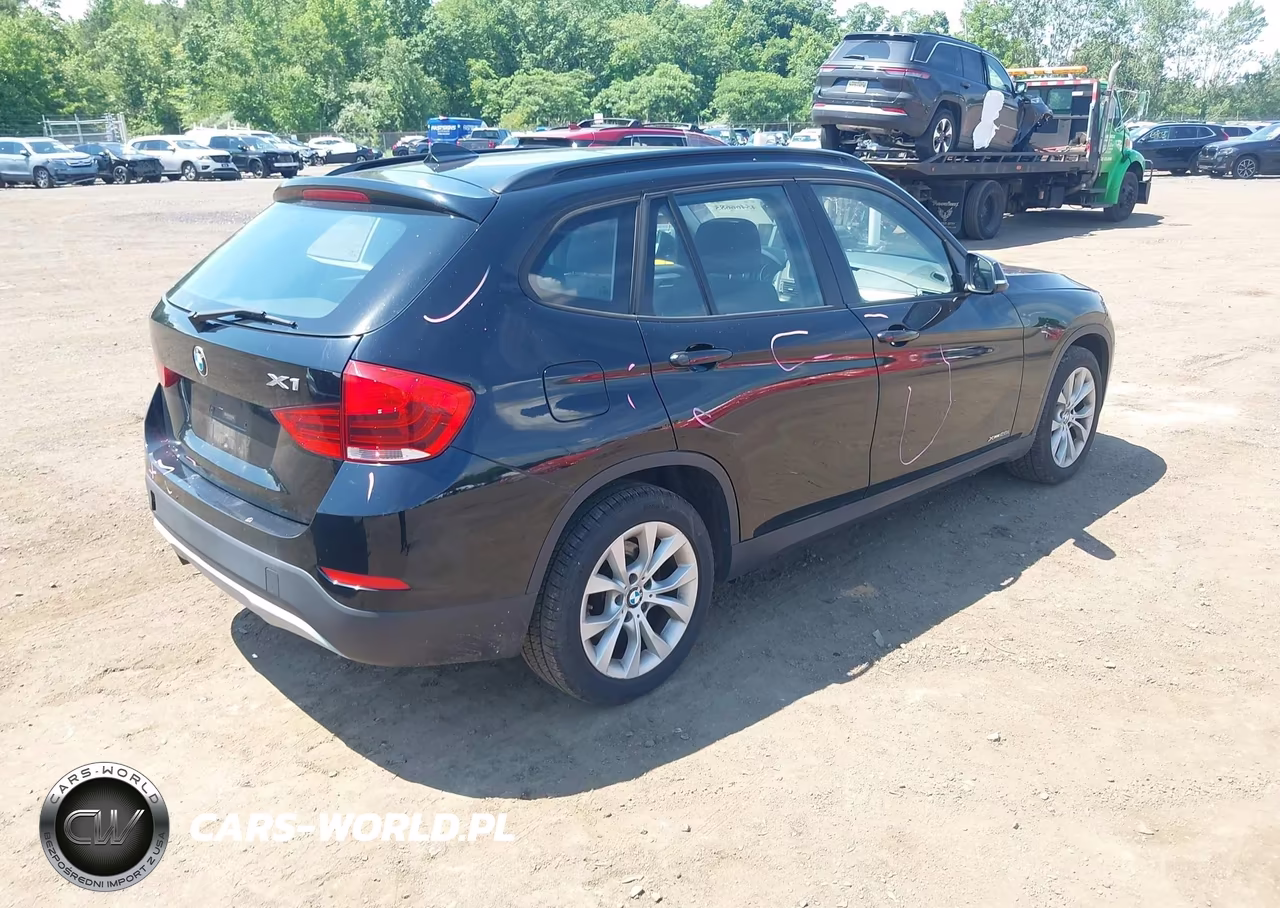 2014 BMW X1 xDrive28I VIN:WBAVL1C50EVY12075 - 4