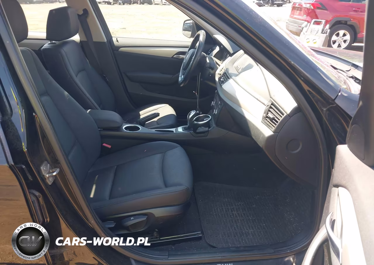 2014 BMW X1 xDrive28I VIN:WBAVL1C50EVY12075 - 5