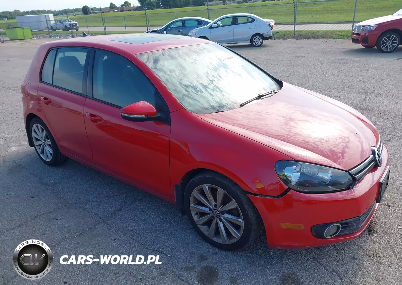 2013 Volkswagen Golf 2.0L Tdi 4-Door