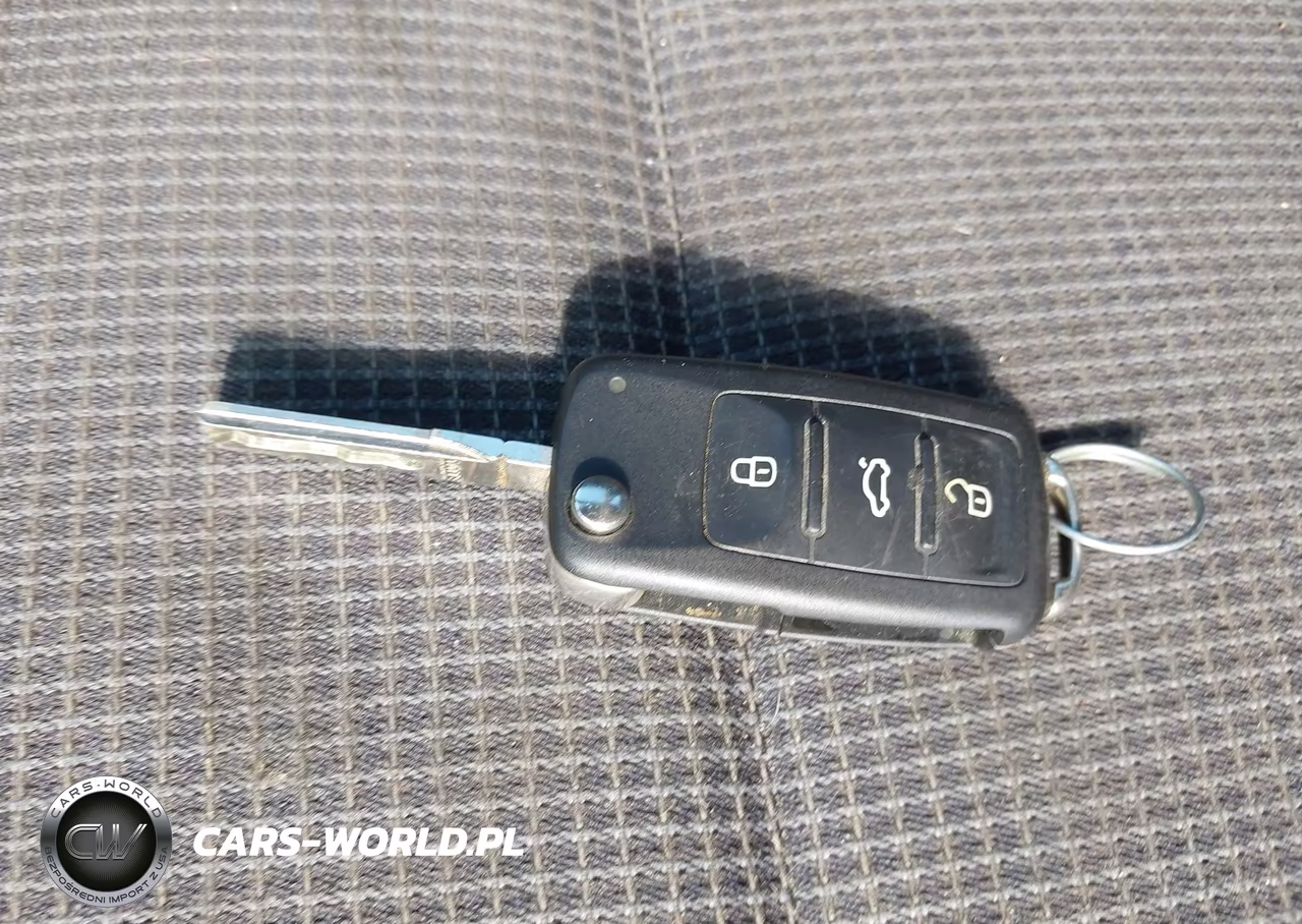 2013 Volkswagen Golf 2.0L Tdi 4-Door VIN:WVWDM7AJ7DW132942 - 11