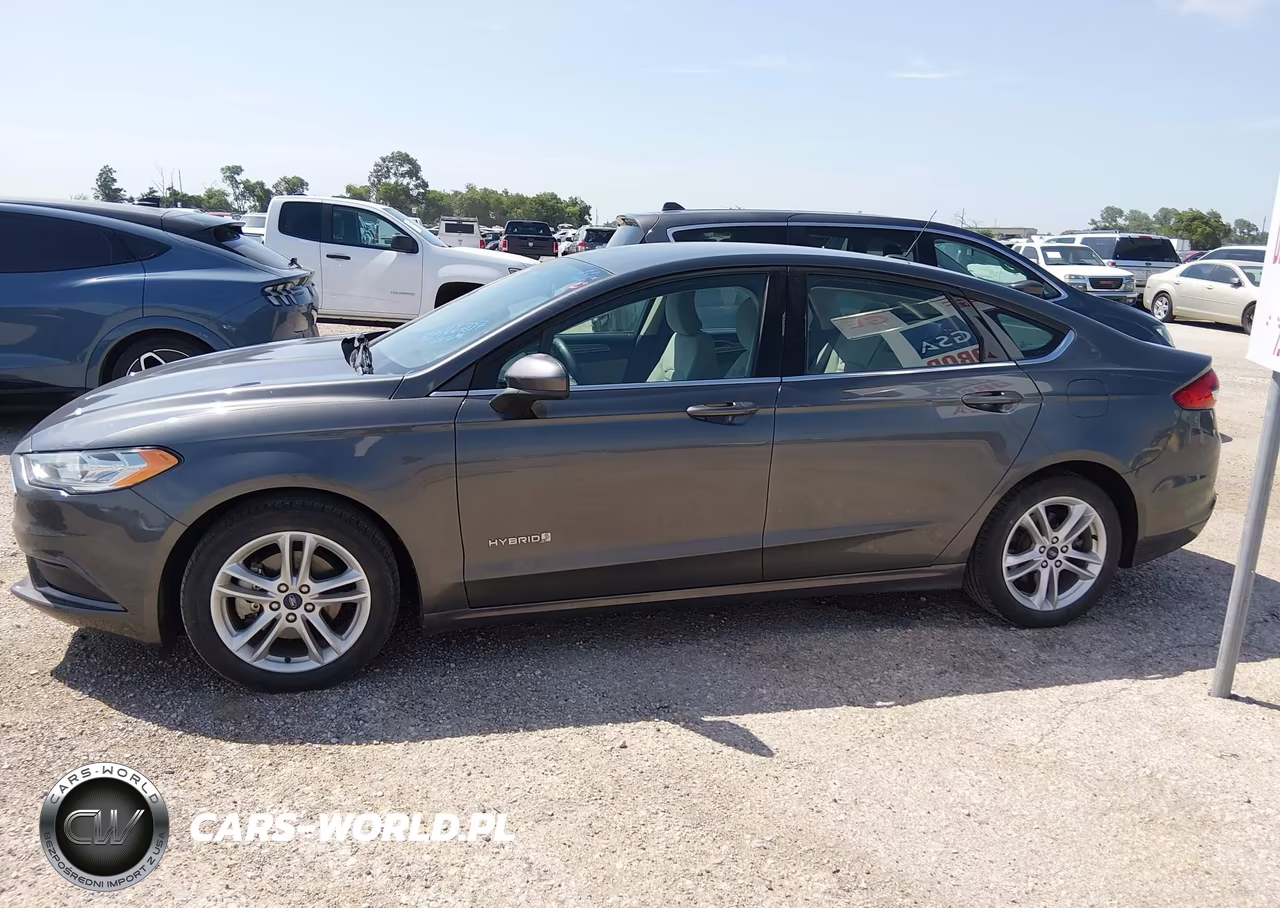 2018 Ford Fusion Hybrid S VIN:3FA6P0UU2JR243609 - 16