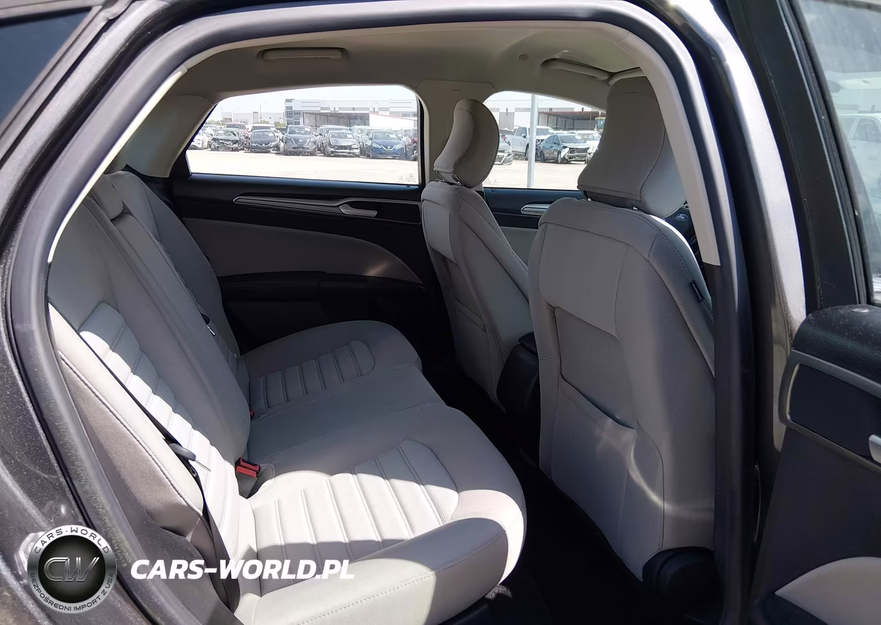 2018 Ford Fusion Hybrid S VIN:3FA6P0UU2JR243609 - 8