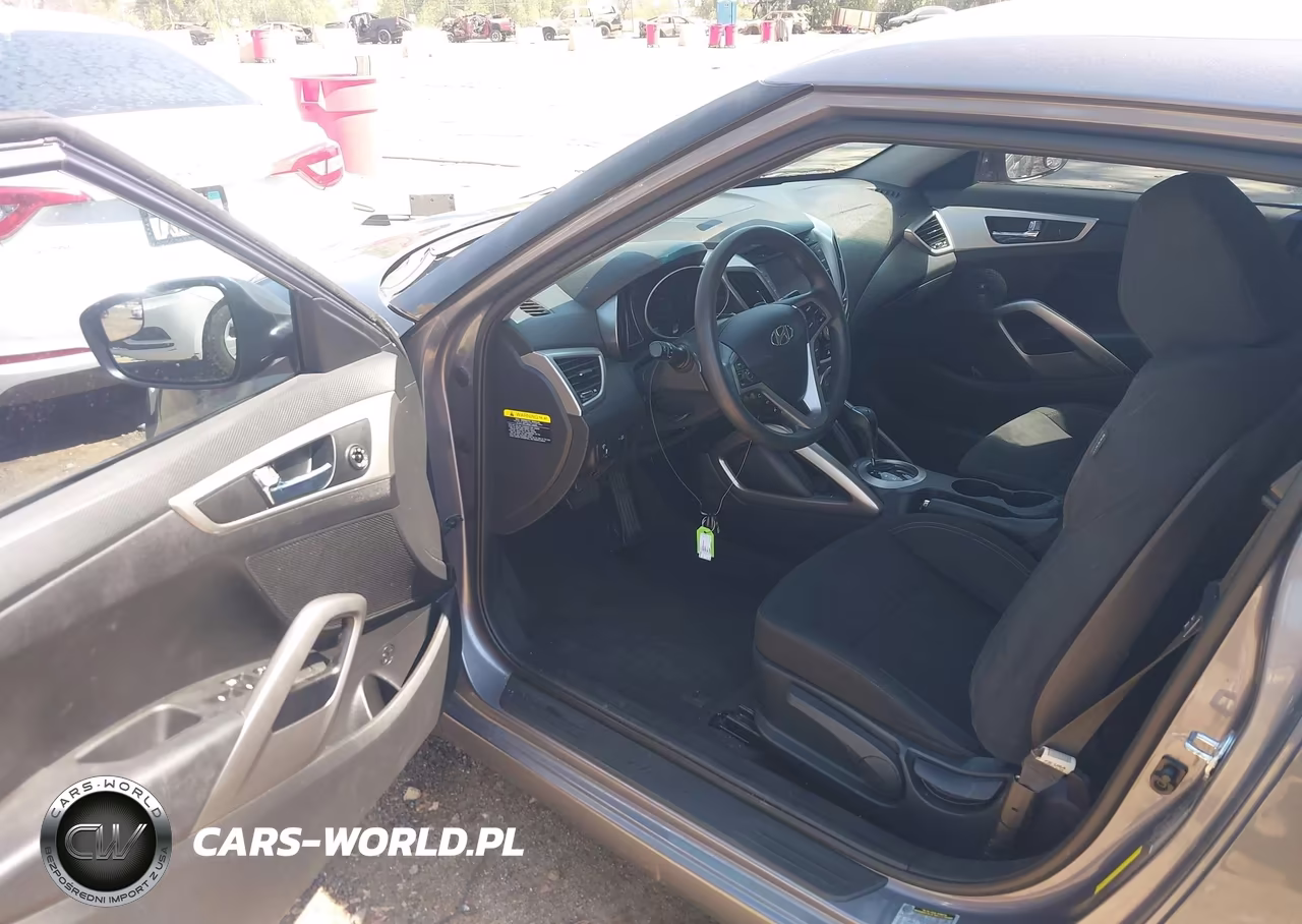 2016 Hyundai Veloster VIN:KMHTC6AD9GU265782 - 5