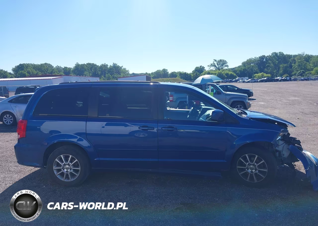 2011 Dodge Grand Caravan R-T VIN:2D4RN7DG9BR765616 - 13