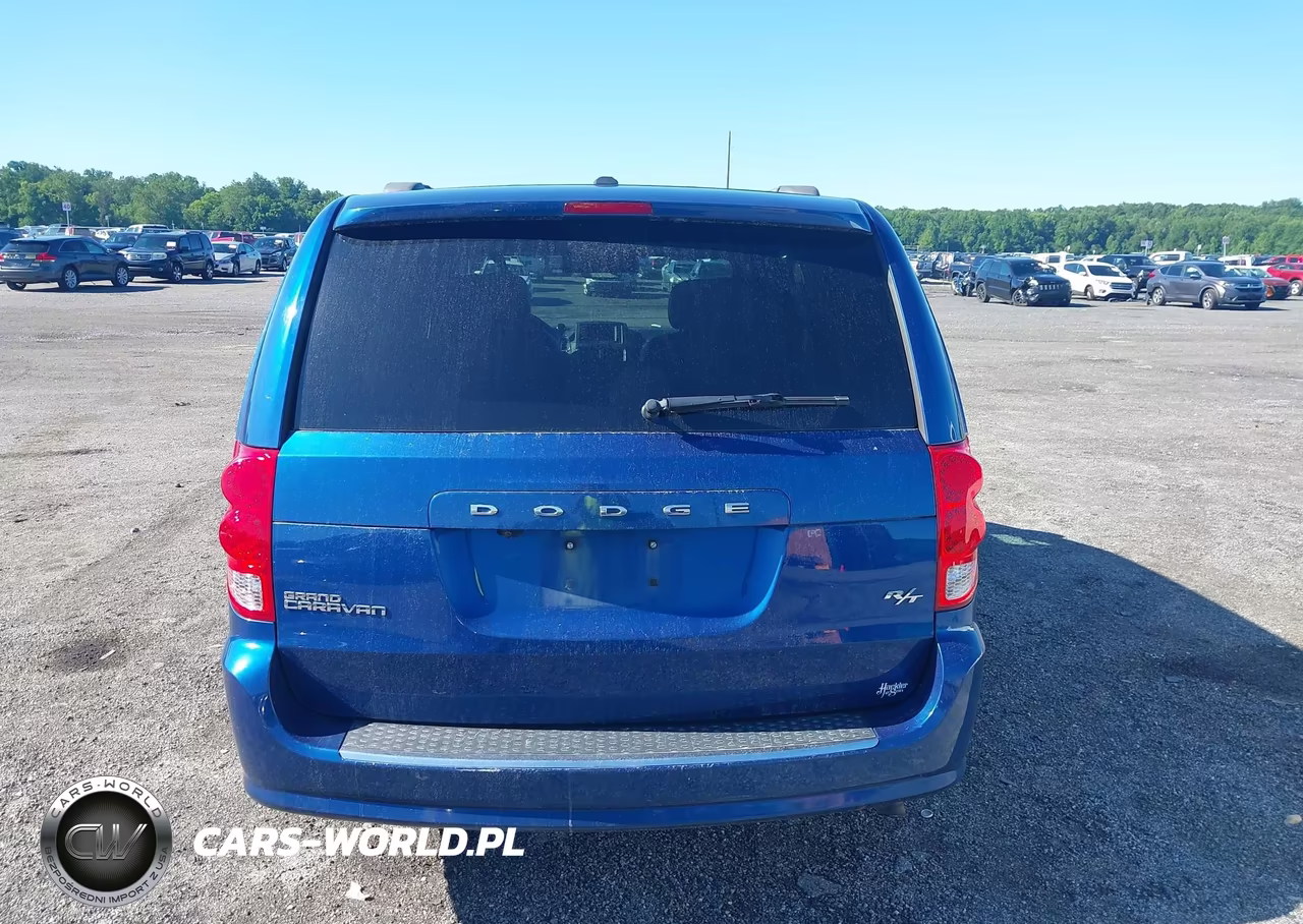 2011 Dodge Grand Caravan R-T VIN:2D4RN7DG9BR765616 - 16