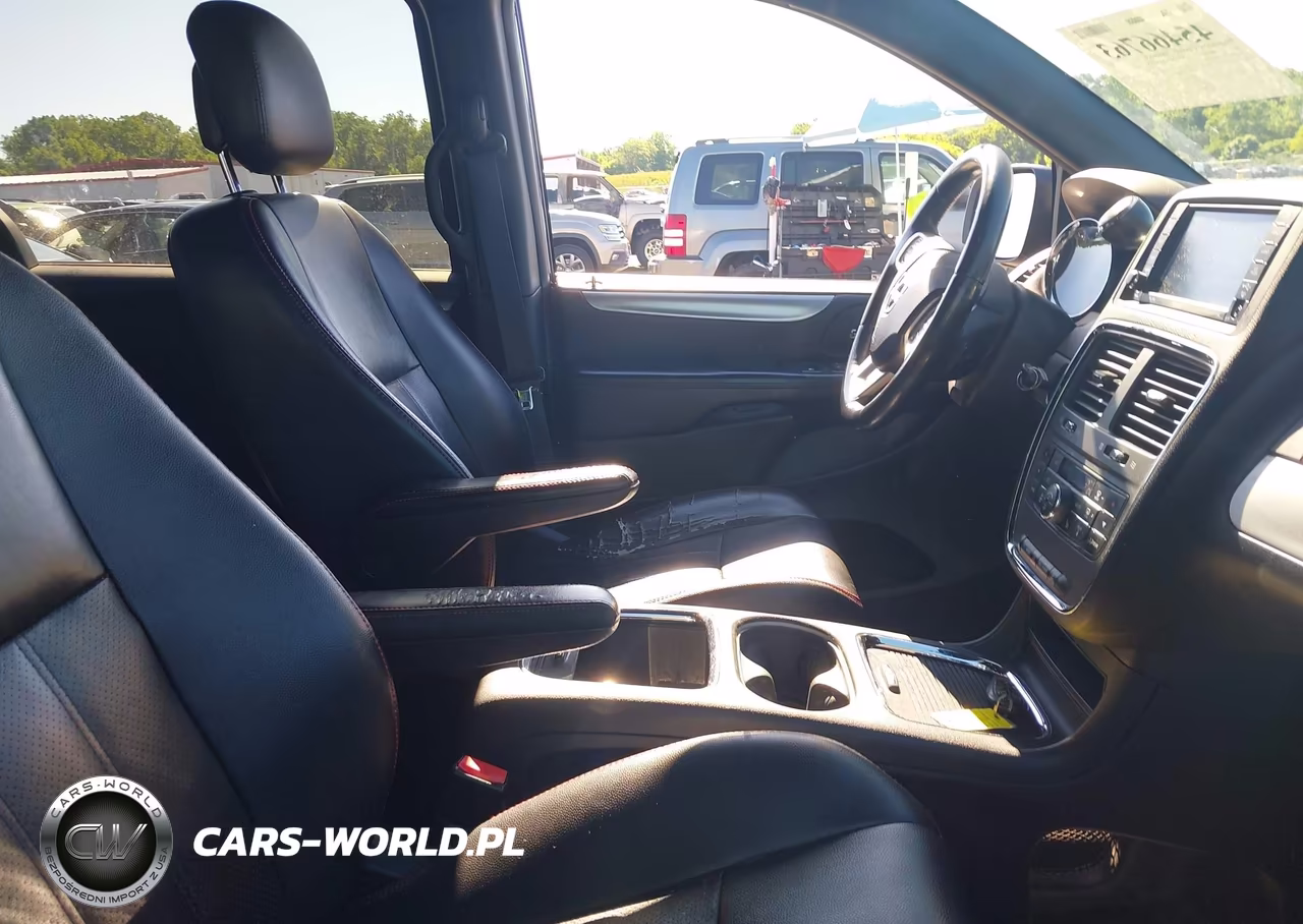 2011 Dodge Grand Caravan R-T VIN:2D4RN7DG9BR765616 - 5