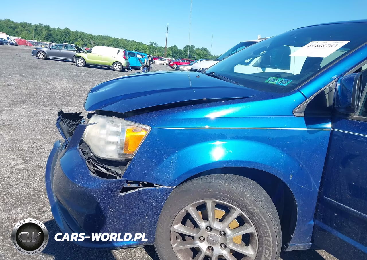 2011 Dodge Grand Caravan R-T VIN:2D4RN7DG9BR765616 - 6