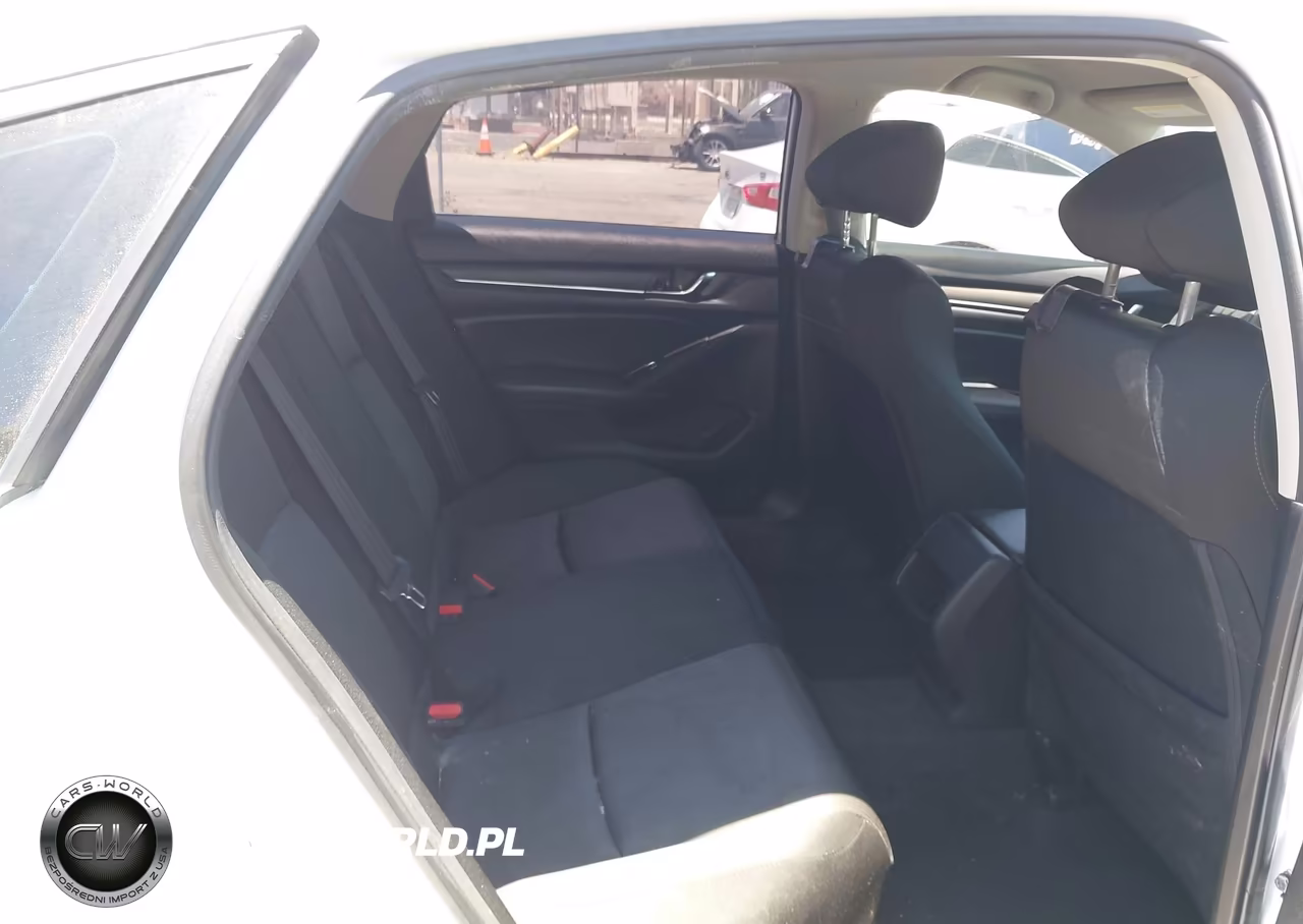 2022 Honda Accord Hybrid VIN:1HGCV3F10NA008814 - 8