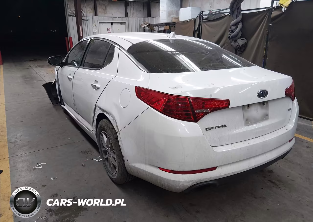 2012 Kia Optima Lx VIN:5XXGM4A71CG031766 - 3