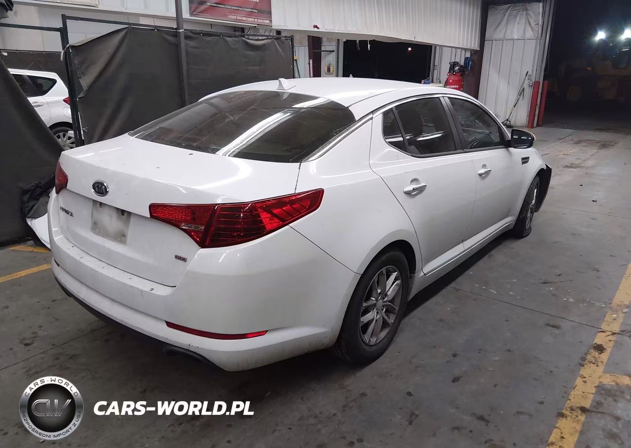 2012 Kia Optima Lx VIN:5XXGM4A71CG031766 - 4