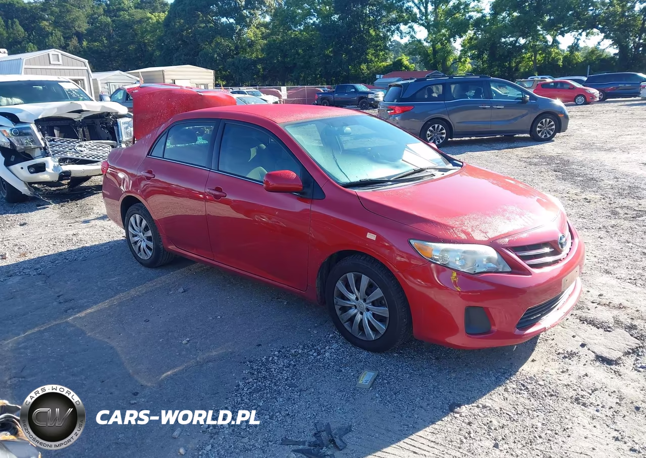 2013 Toyota Corolla Le – zdjęcie 1 z 16