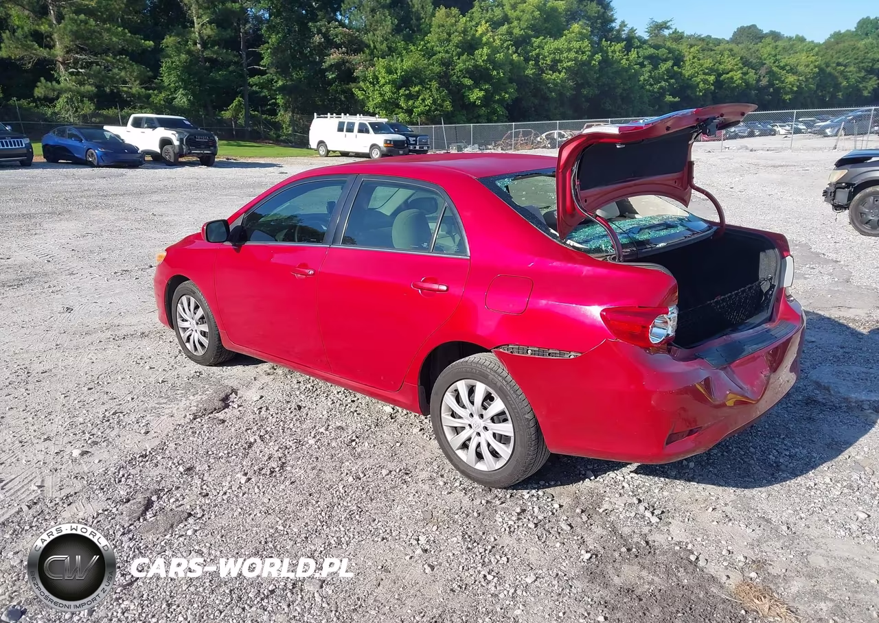 2013 Toyota Corolla Le VIN:2T1BU4EE1DC942658 - 3
