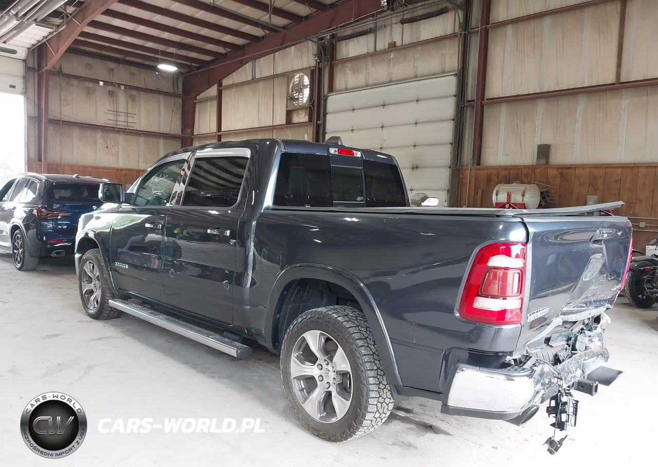 2020 Ram 1500 Laramie 4X4 5'7 Box VIN:1C6SRFJT5LN328913 - 3