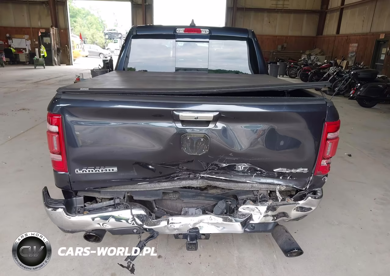 2020 Ram 1500 Laramie 4X4 5'7 Box VIN:1C6SRFJT5LN328913 - 6