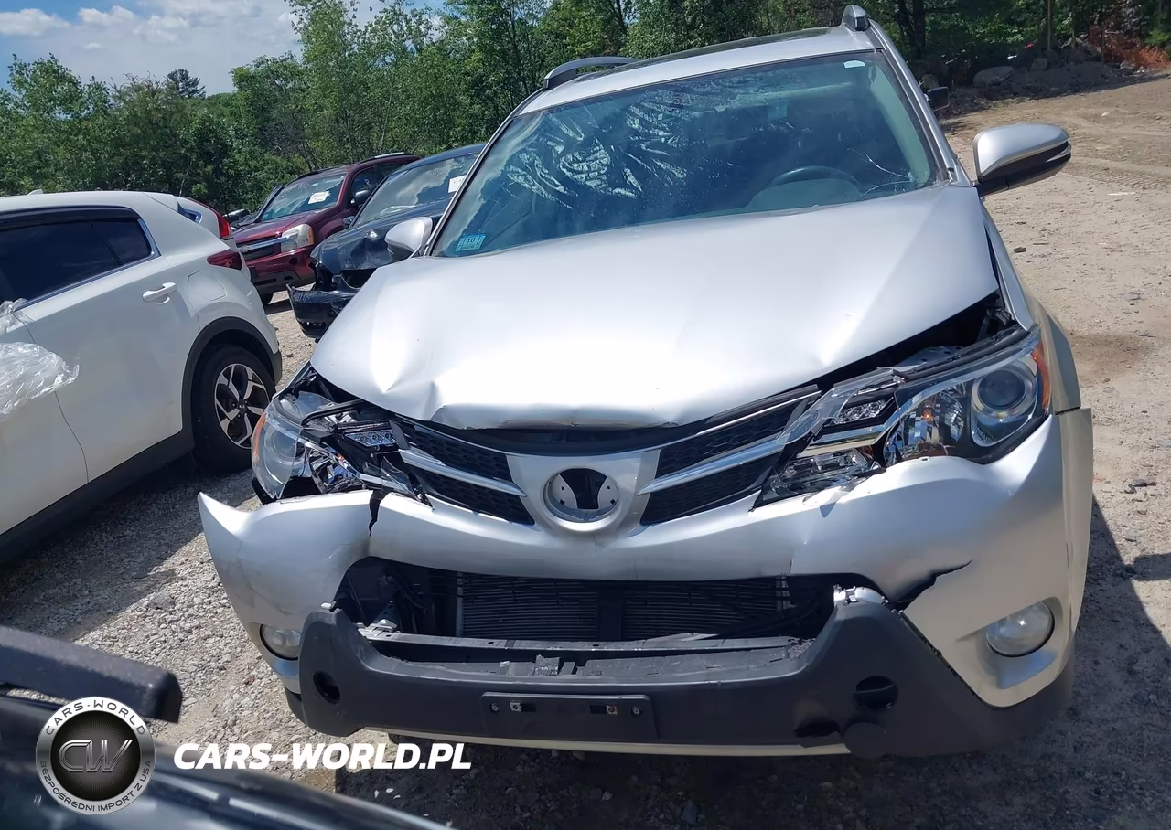2015 Toyota Rav4 Xle VIN:JTMRFREV2FJ035110 - 13