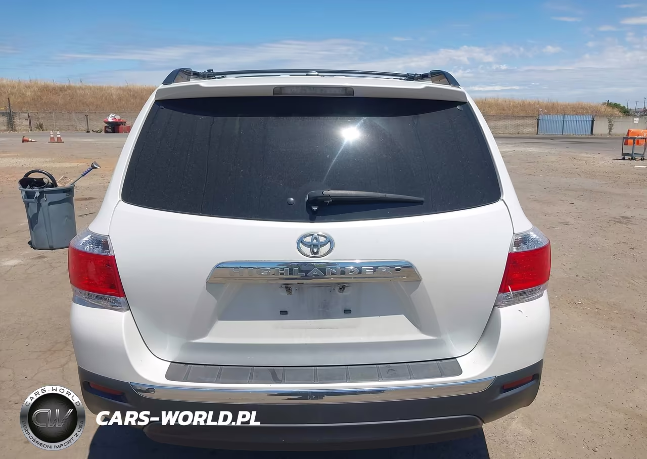 2011 Toyota Highlander Base V6 VIN:5TDZK3EH2BS039948 - 16