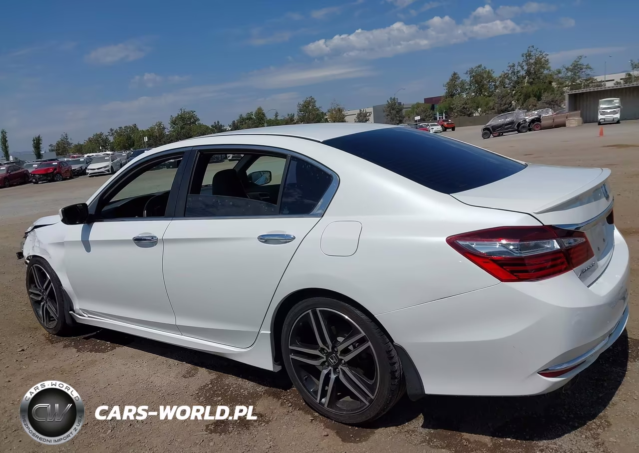 2017 Honda Accord Sport VIN:1HGCR2F56HA042262 - 15