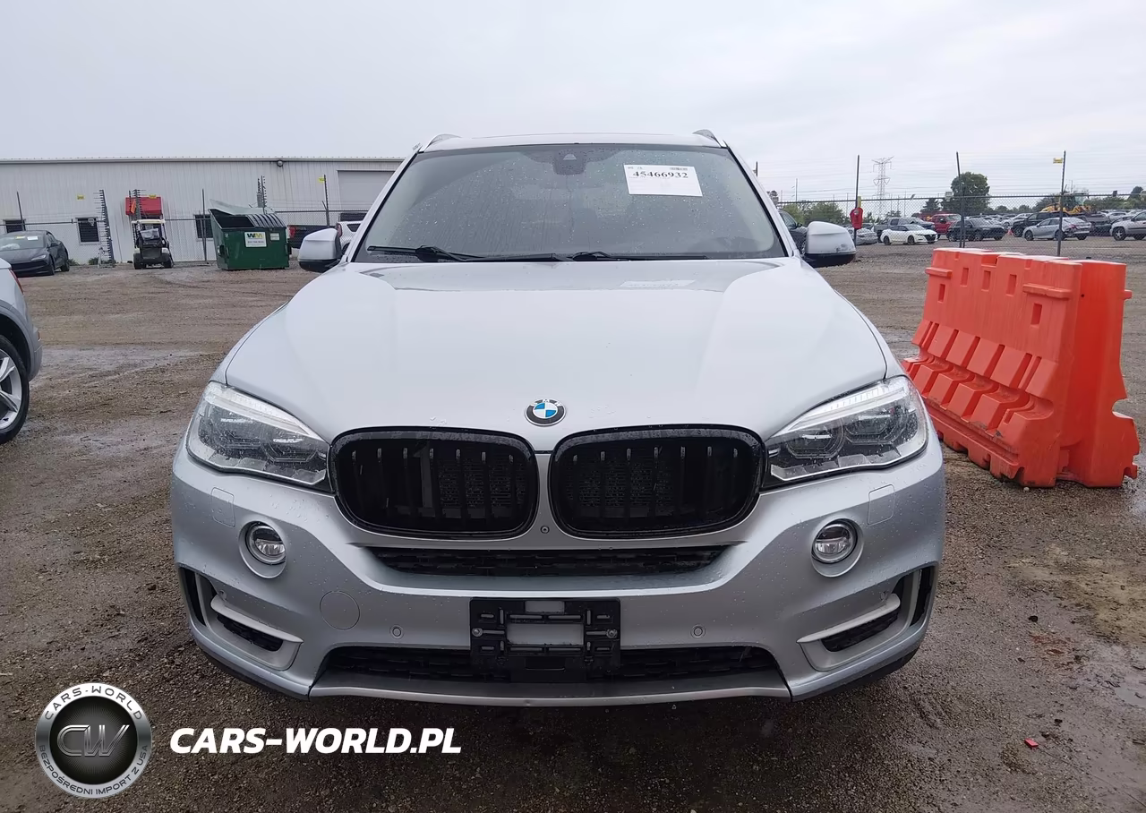 2015 BMW X5 xDrive50I VIN:5UXKR6C53F0J74709 - 12