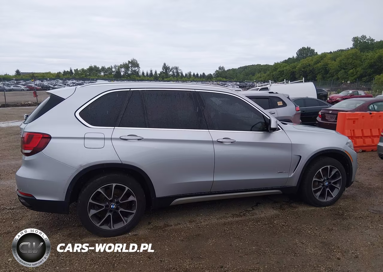 2015 BMW X5 xDrive50I VIN:5UXKR6C53F0J74709 - 13