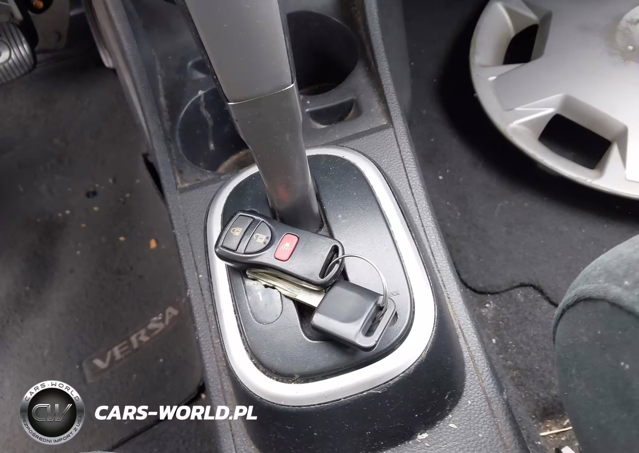 2012 Nissan Versa 1.8 S VIN:3N1BC1CP4CK221762 - 11