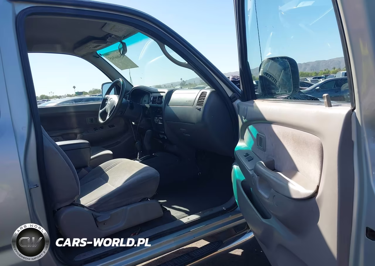 2001 Toyota Tacoma Base V6 VIN:5TEWN72N61Z824499 - 5