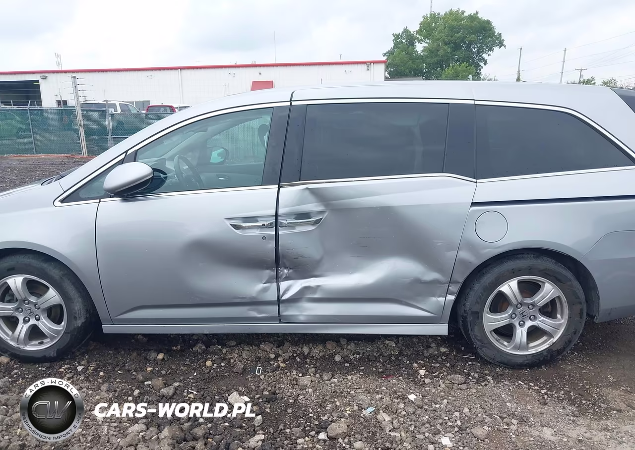 2016 Honda Odyssey Touring-Touring Elite VIN:5FNRL5H97GB071772 - 14
