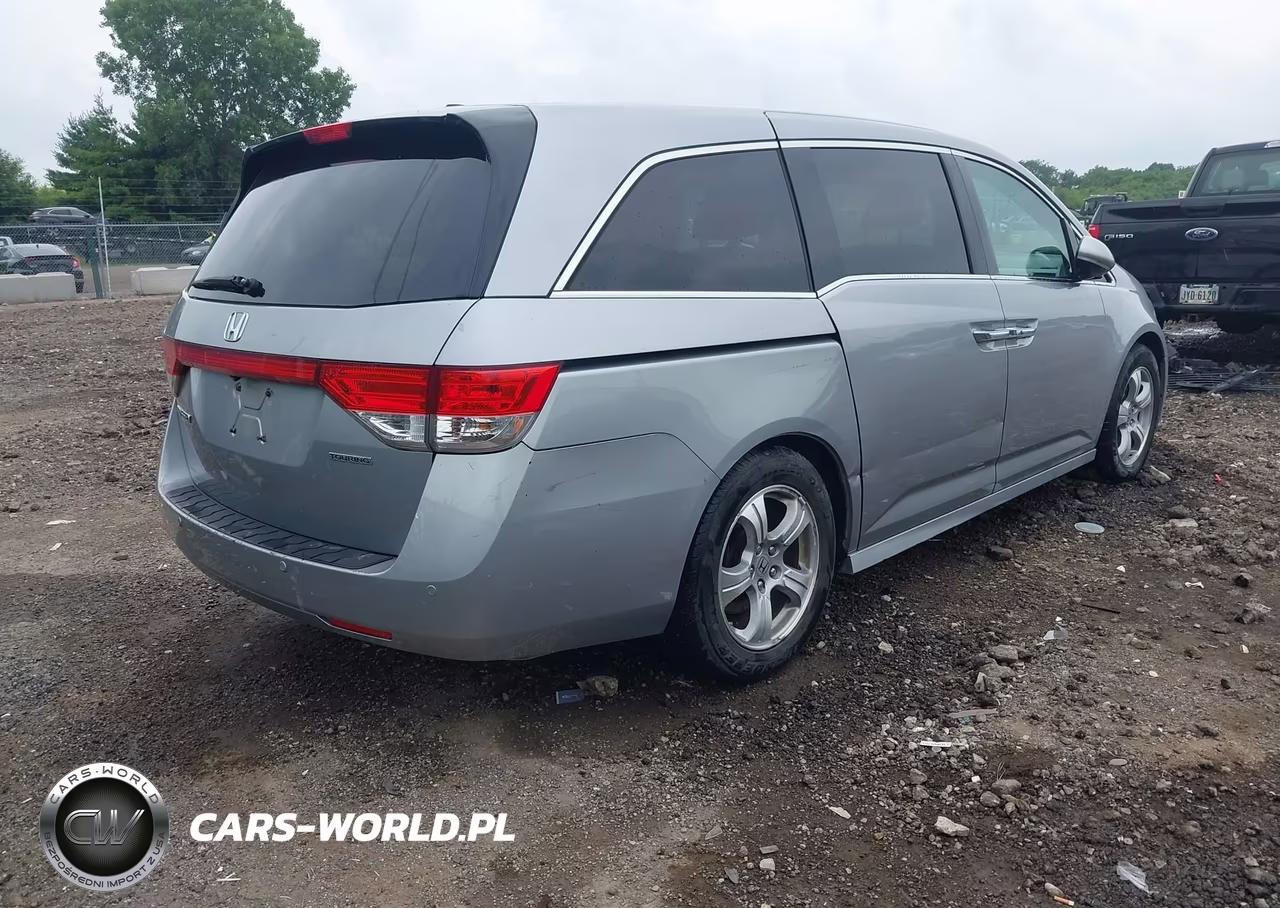2016 Honda Odyssey Touring-Touring Elite VIN:5FNRL5H97GB071772 - 4