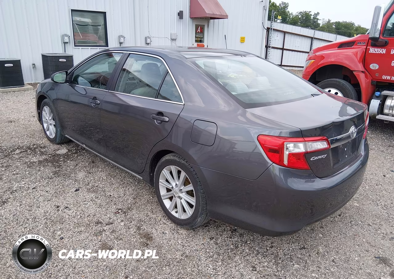 2012 Toyota Camry Xle VIN:4T4BF1FK4CR204921 - 3