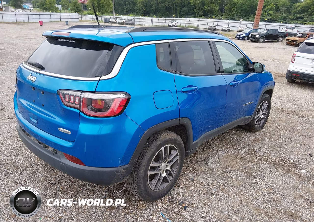 2018 Jeep Compass Latitude Fwd VIN:3C4NJCBB5JT287116 - 4