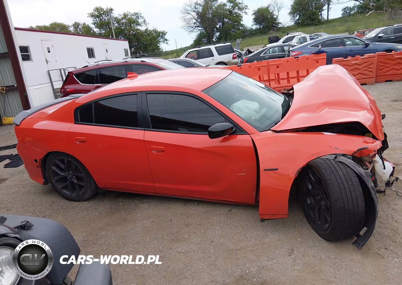 2022 Dodge Charger R-T VIN:2C3CDXCT0NH114670 - 12