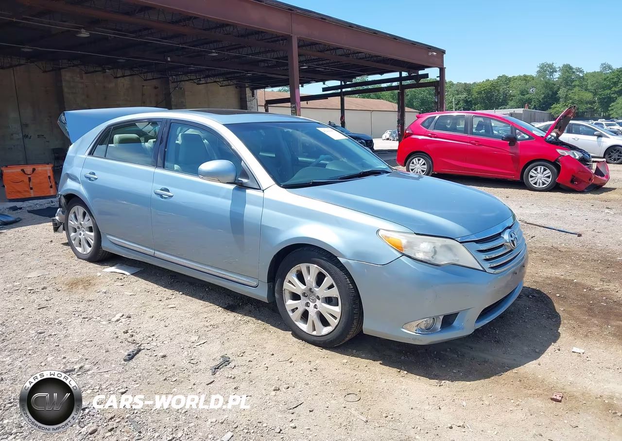 2011 Toyota Avalon – zdjęcie 1 z 17