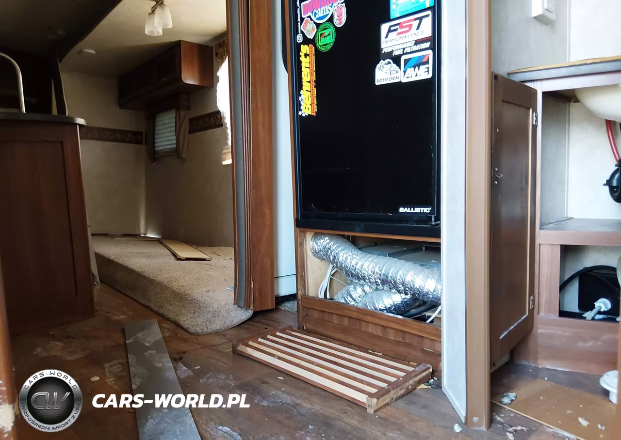 2015 Keystone Rv Other VIN:4YDT30R28FA420677 - 8