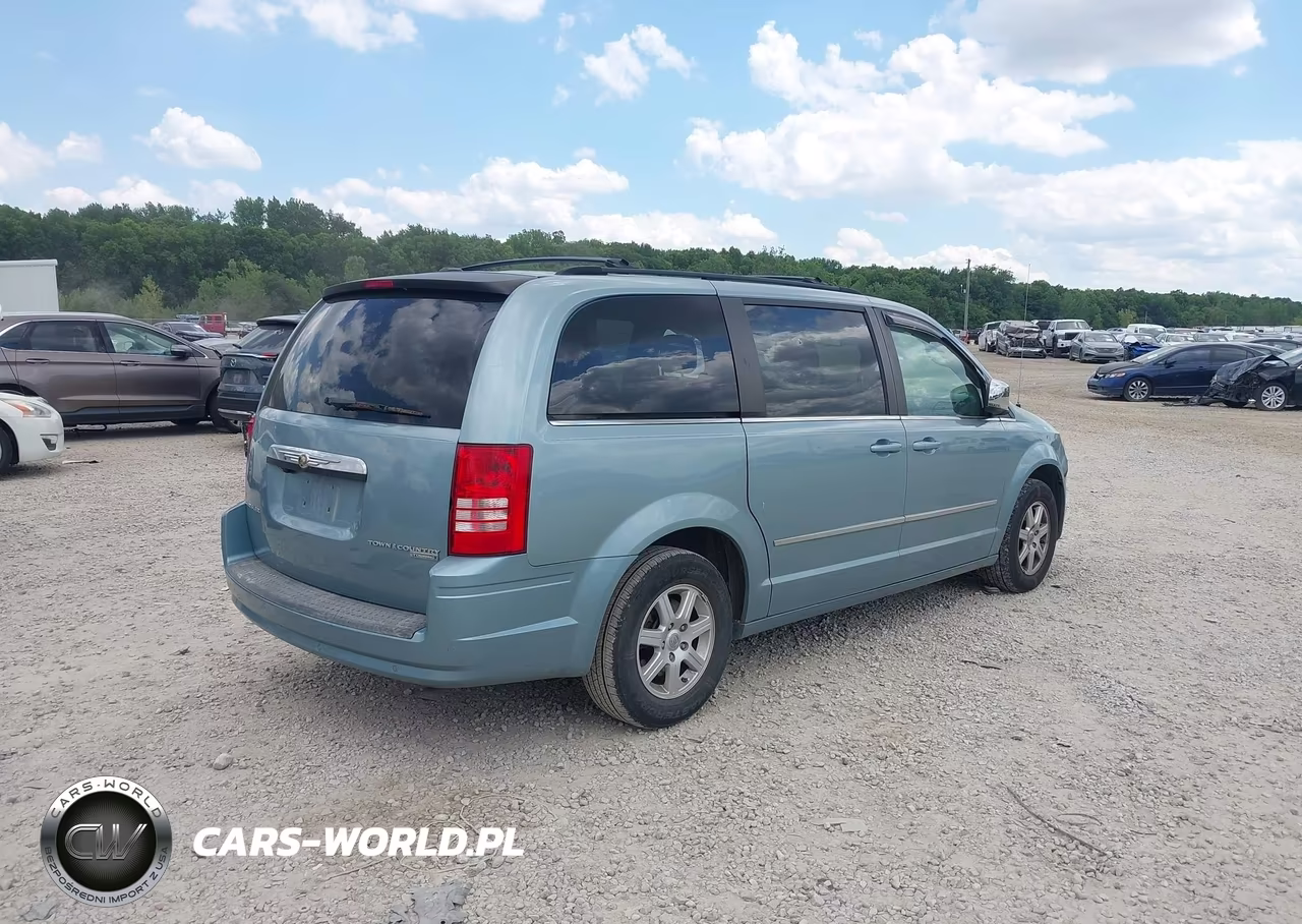 2010 Chrysler Town & Country Touring VIN:2A4RR5D11AR398270 - 4