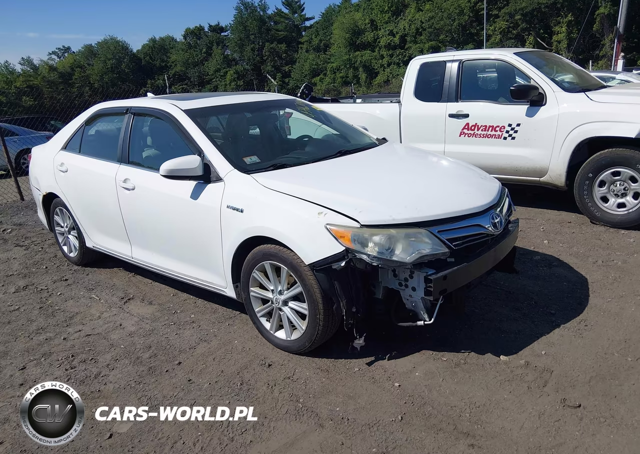 2013 Toyota Camry Hybrid Xle