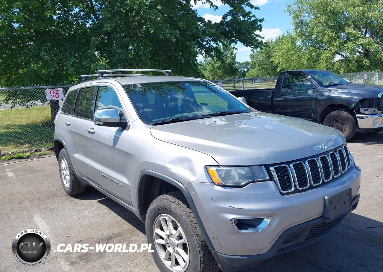 2018 Jeep Grand Cherokee Laredo 4X4 – zdjęcie 1 z 17